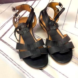 WS-821 Franco Sarto size 7M